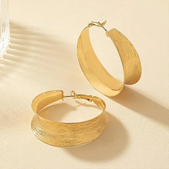 Chunky Gold Wide Band Hoop Earrings for Women, Thick Big Circle Round Statement - Picture 8 of 9